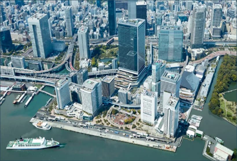 港区の水辺エリアを空から見た風景